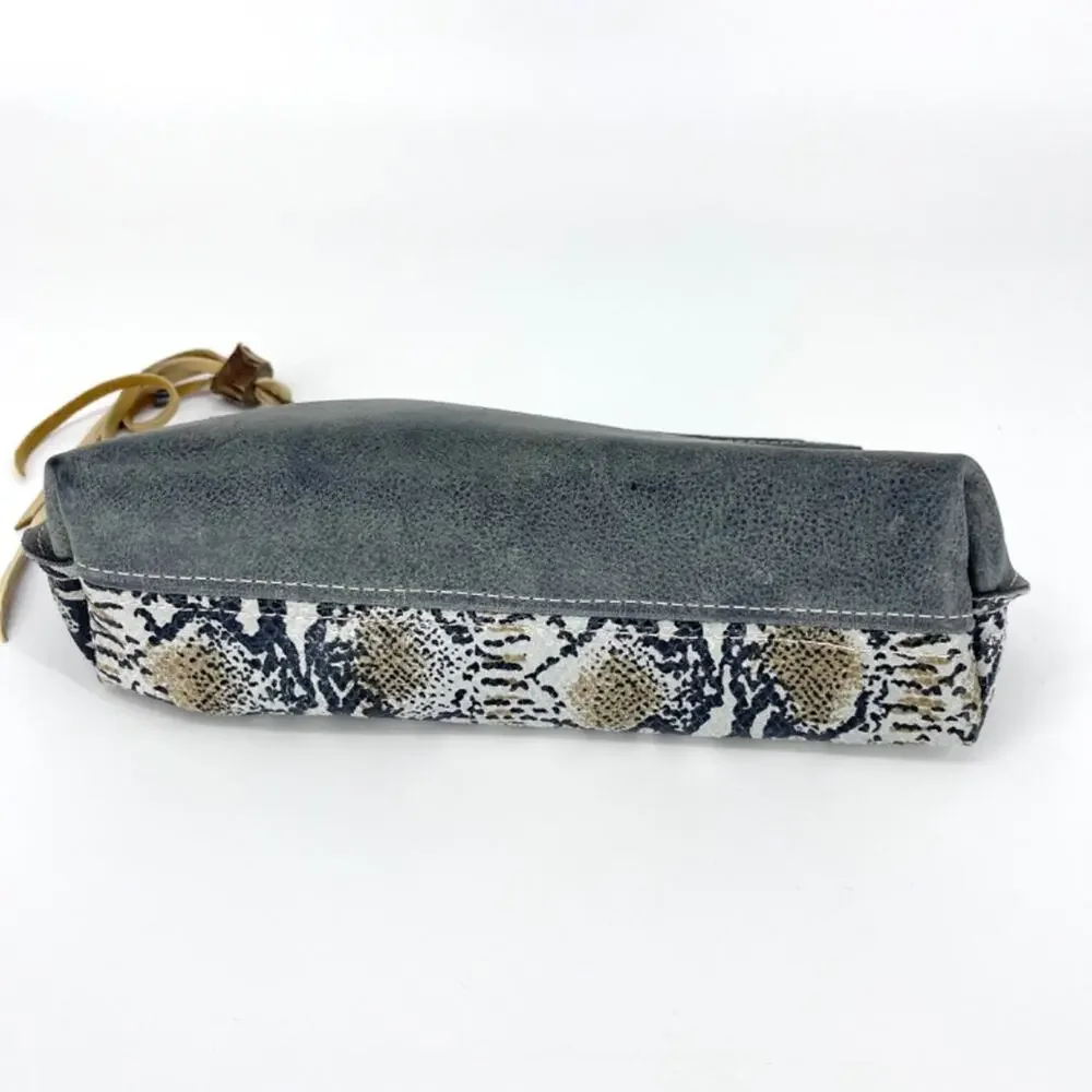 Snakeskin Clutch with Leather Zipper Pull‎ and Bead Detail Rare